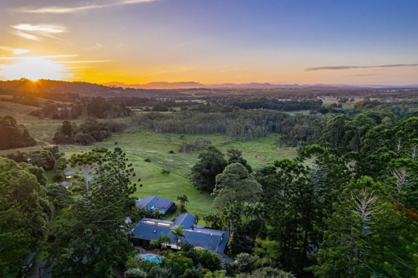 Cape Byron Villa 8 - A Charming Hinterland Escape Byron Bay Australia
